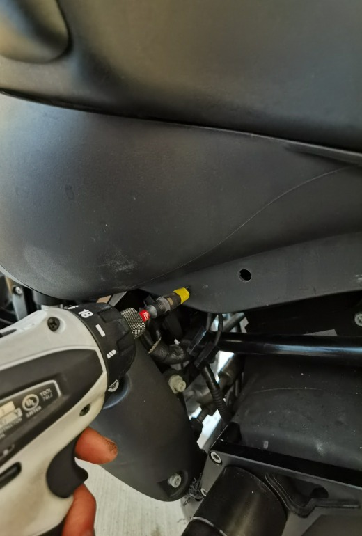 喇叭罩安装 +T-Rex 车架滑块左侧缩略图